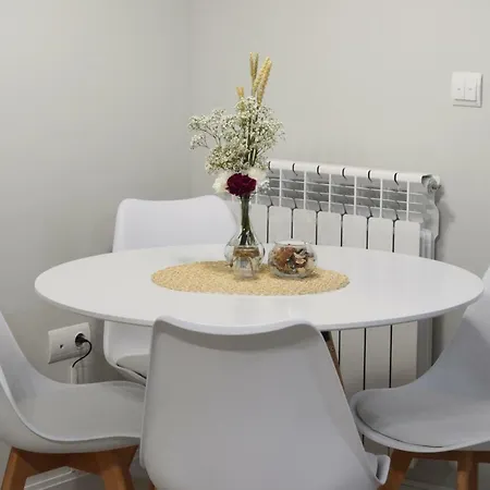 Precioso Apartamento En La Plaza Del Pilar *