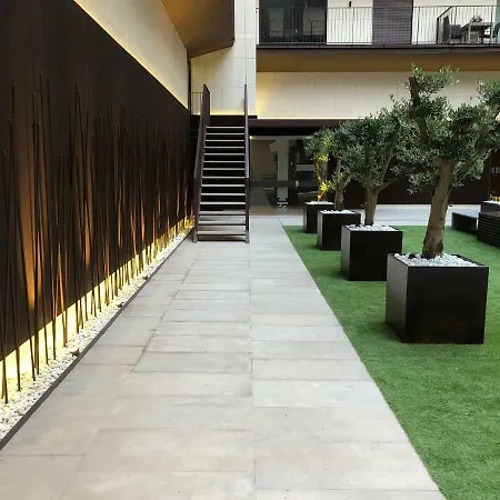 Precioso Apartamento En La Plaza Del Pilar *