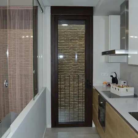 Precioso Apartamento En La Plaza Del Pilar *